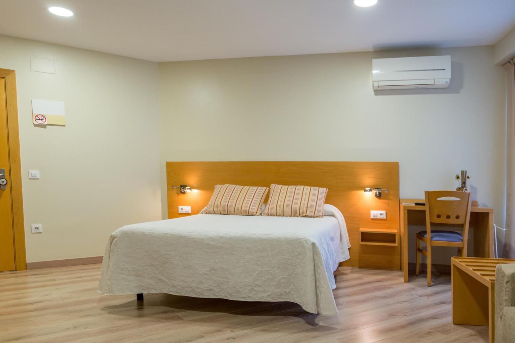 Apartamentos Playa De Cóbreces المظهر الخارجي الصورة